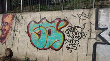 Graffiti Bombing in Изгрев - Photo by Saonerlmdc - throw, canal (2015)
