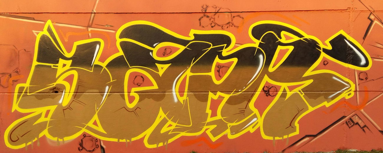 Graffiti Wall - Photo by SapR