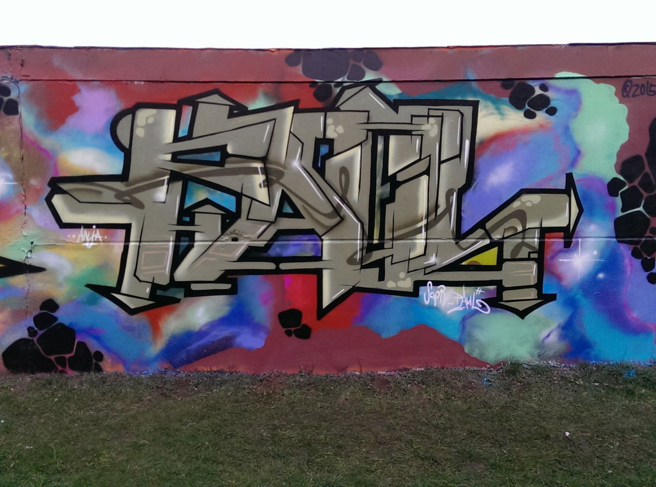 Graffiti Wall - Photo by SapR