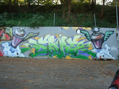 Graffiti Wall - Photo by SareOne_DmbMcr - sare (2010)