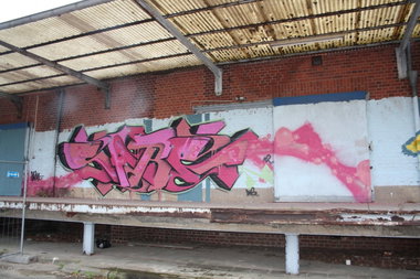 Graffiti Wall - Photo by SareOne_DmbMcr - sare (2011)