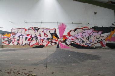 Graffiti Wall - Photo by SareOne_DmbMcr - sare (2011)