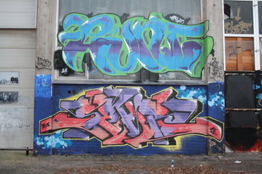 Graffiti Wall - Photo by SareOne_DmbMcr - sare (2011)