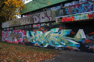 Graffiti Wall - Photo by SareOne_DmbMcr - sare (2012)