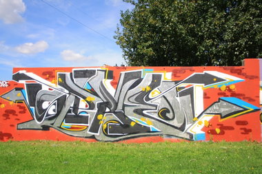 Graffiti Wall - Photo by SareOne_DmbMcr - sare (2012)