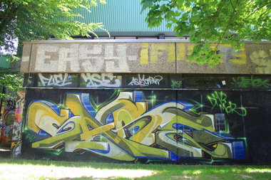 Graffiti Wall - Photo by SareOne_DmbMcr - sare (2012)