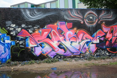 Graffiti Wall - Photo by SareOne_DmbMcr - sare (2012)