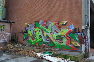 Graffiti Wall - Photo by SareOne_DmbMcr - sare (2012)