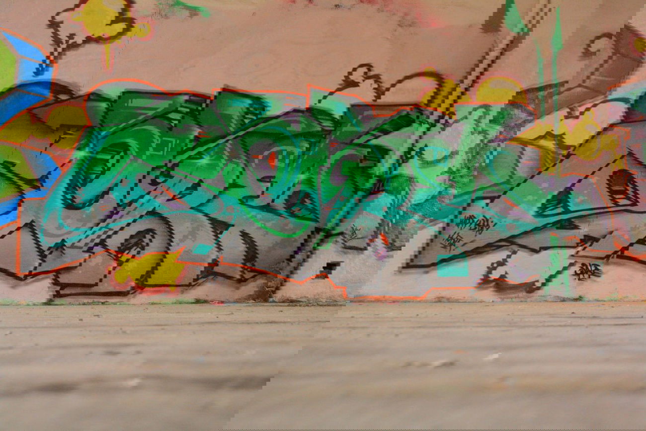 Graffiti Wall - Photo by SareOne_DmbMcr - sare (2012)