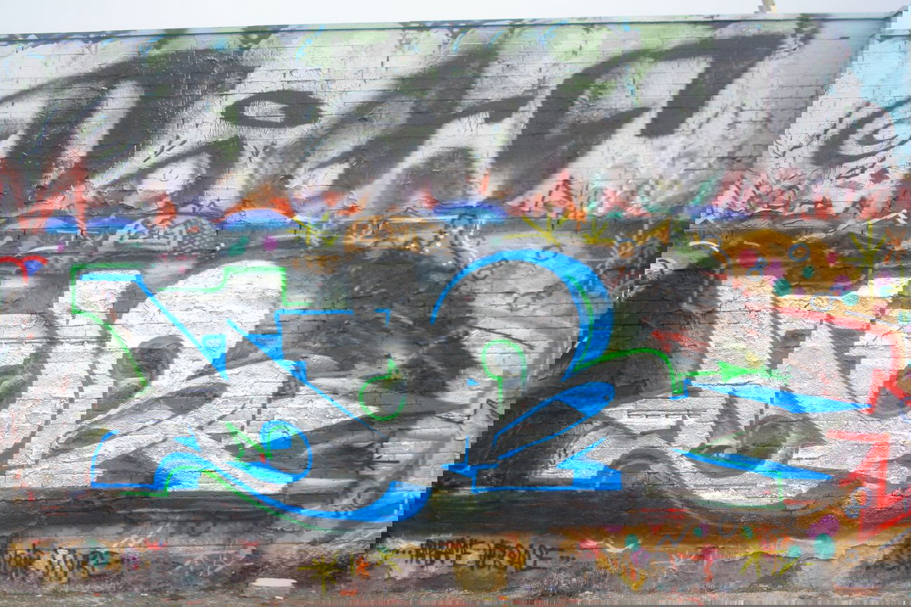 Graffiti Wall - Photo by SareOne_DmbMcr - mcr (2013)