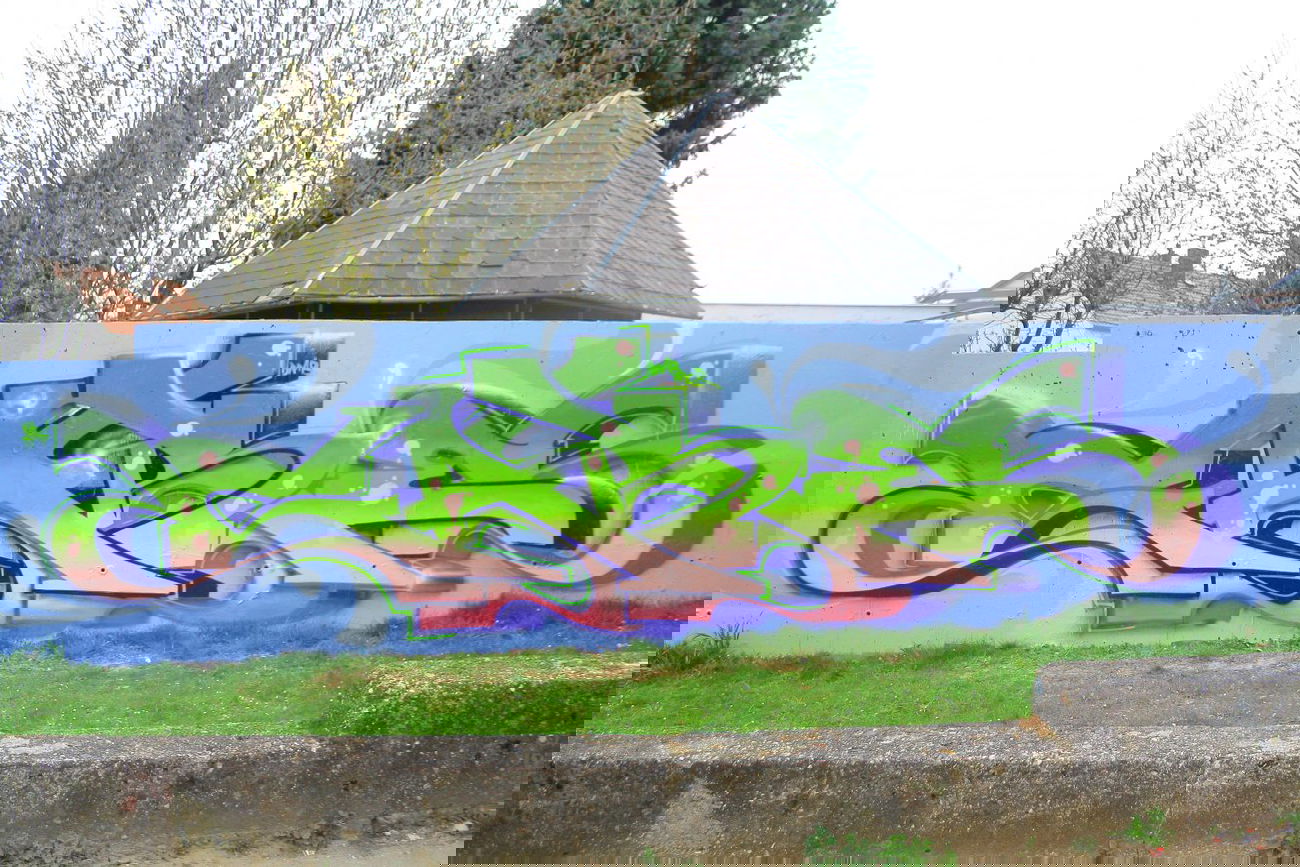 Graffiti Wall - Photo by SareOne_DmbMcr - sare (2013)