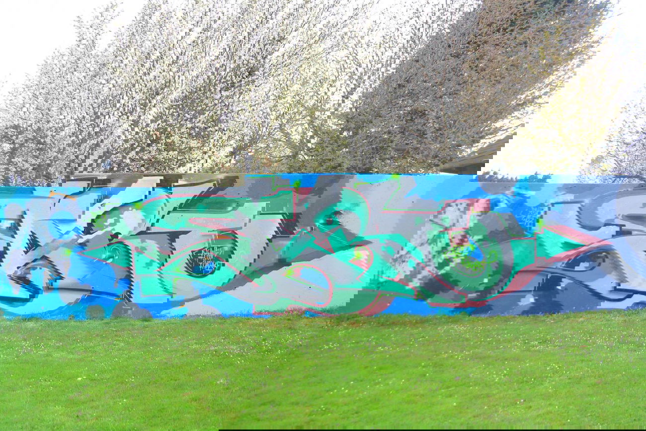 Graffiti Wall - Photo by SareOne_DmbMcr - sare (2013)