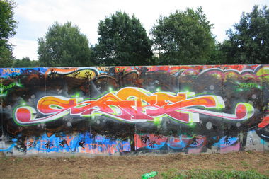 Graffiti Wall - Photo by SareOne_DmbMcr - sare (2013)