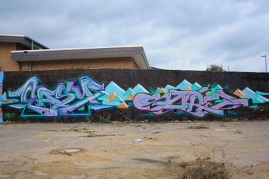 Graffiti Wall - Photo by SareOne_DmbMcr - easy, sare, dmb (2013)