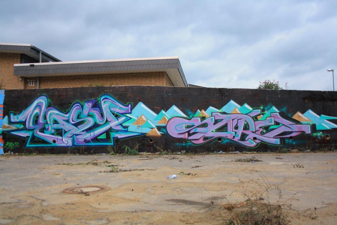 Graffiti Wall - Photo by SareOne_DmbMcr - easy, sare, dmb (2013)