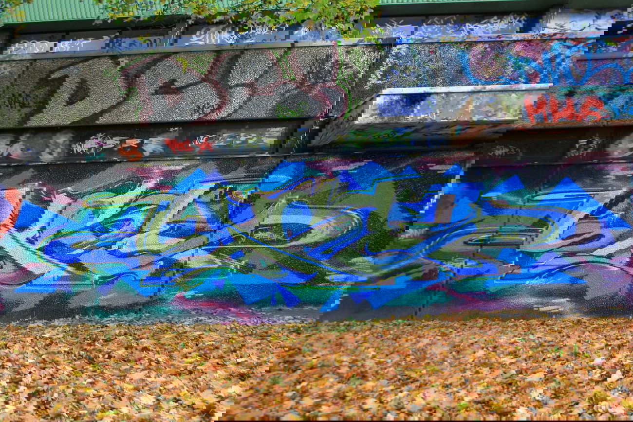 Graffiti Wall - Photo by SareOne_DmbMcr - sare, dmb, mcr (2013)