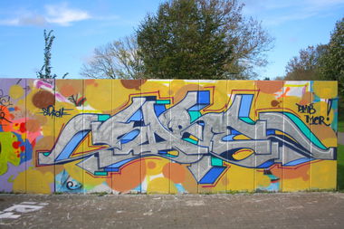 Graffiti Wall - Photo by SareOne_DmbMcr - sare, dmb, mcr (2013)