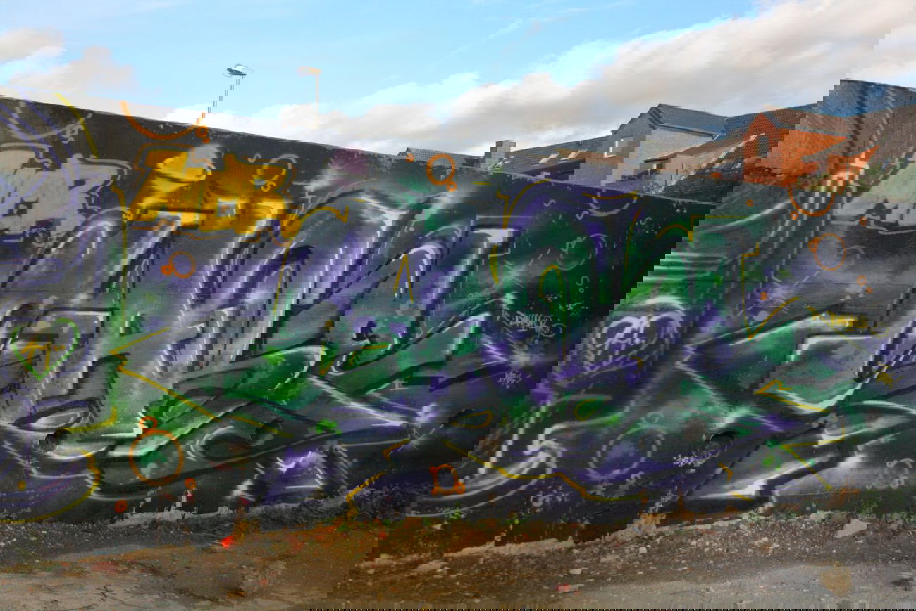 Graffiti Wall - Photo by SareOne_DmbMcr - sare, dmb, mcr (2013)