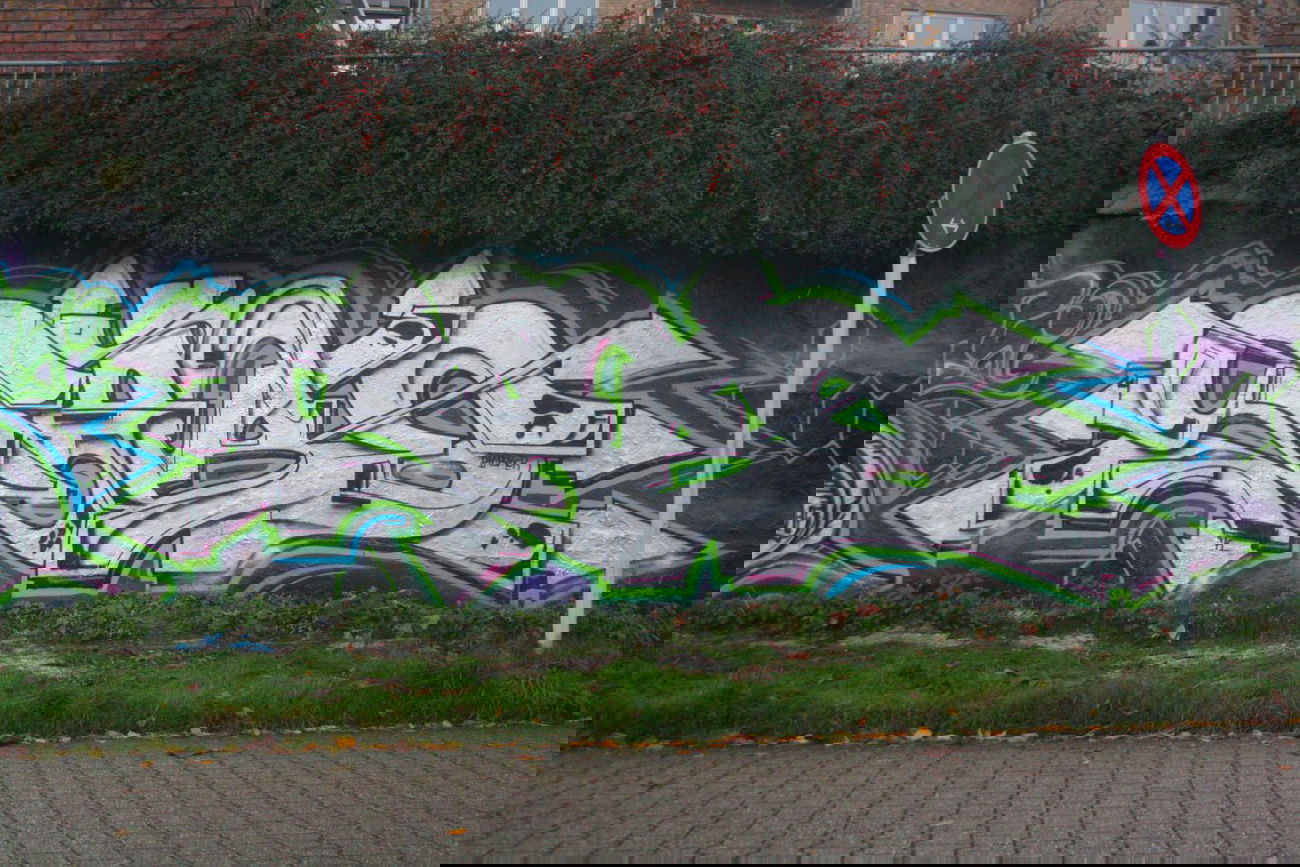 Graffiti Wall - Photo by SareOne_DmbMcr - sare, dmb, mcr (2013)
