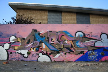 Graffiti Wall - Photo by SareOne_DmbMcr - sare, dmb, mcr (2014)