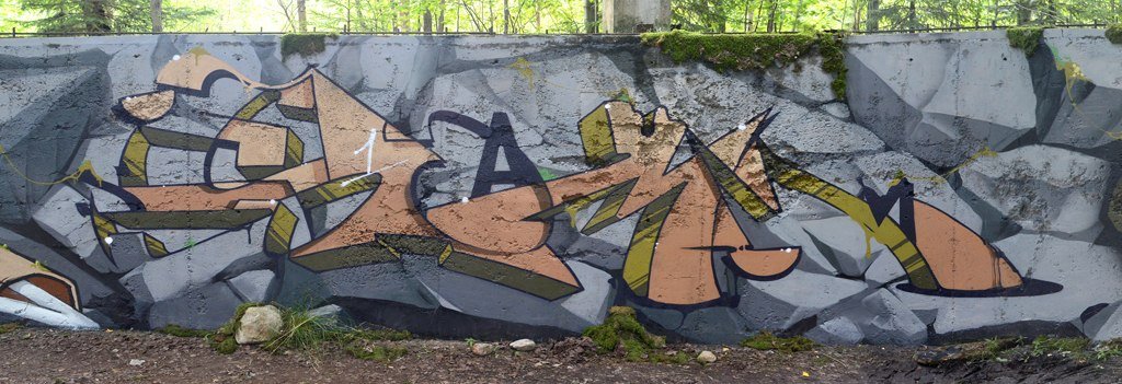 Graffiti Wall - Photo by SashaSam (2013)