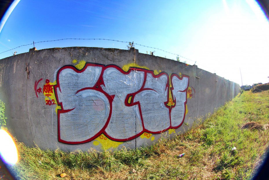 Graffiti Wall in Ovidiopol\' - Photo by Sashastaf111 - staf, 2012