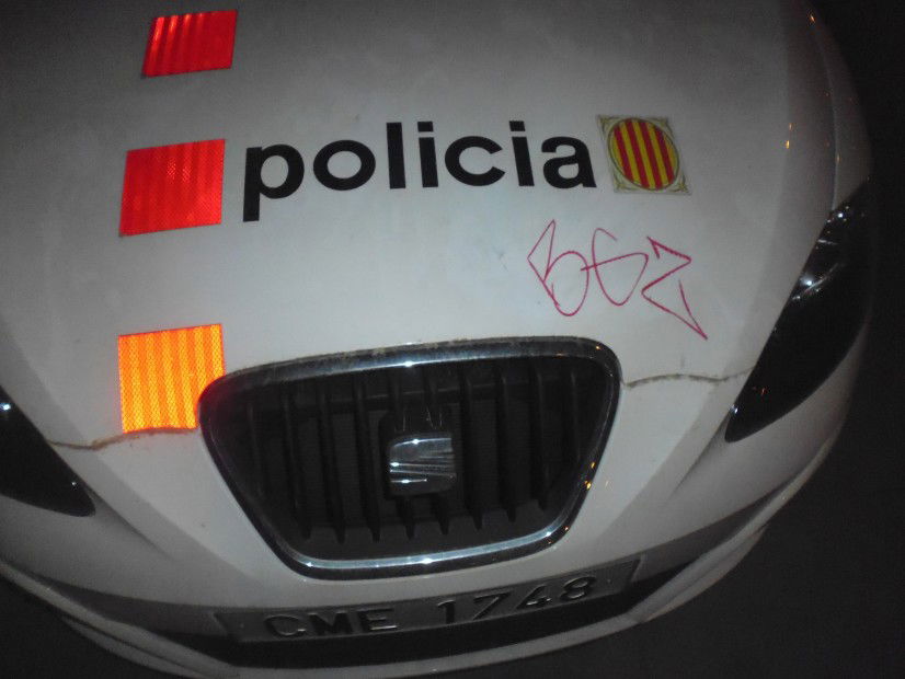 Graffiti Artwork in Barcelona - Photo by SatansBengel - BGZ, mierda, la (2013)