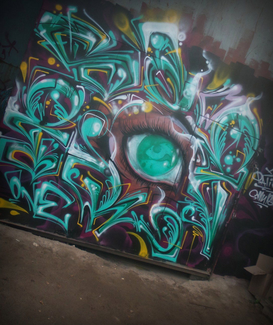 Graffiti Wall - Photo by Satir460S