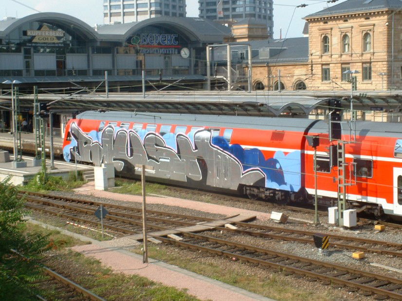 Graffiti Train in Germany - Photo by SaulGoodman - Blush, train, fast (2003)