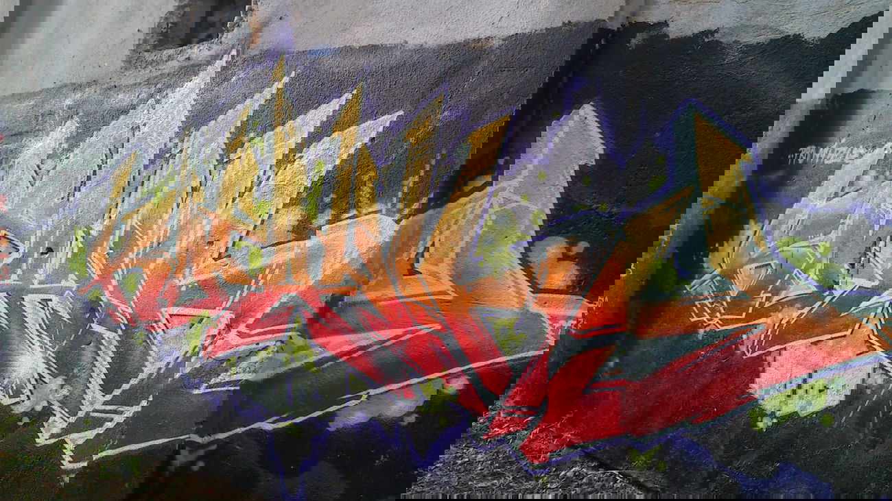 Graffiti Wall - Photo by Sayker9 - 013, kbz, enot