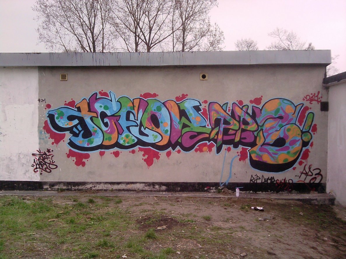 Graffiti Wall - Photo by Sayks1 - P.P.3, TgF