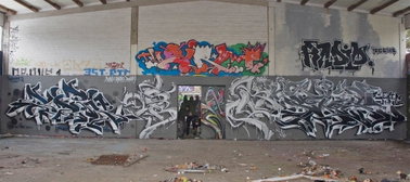 Graffiti Wall in Qoqek - Photo by Sbecky