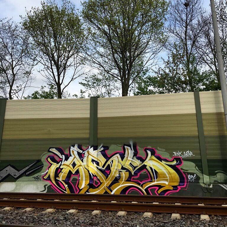 Graffiti Wall - Photo by Sbecky