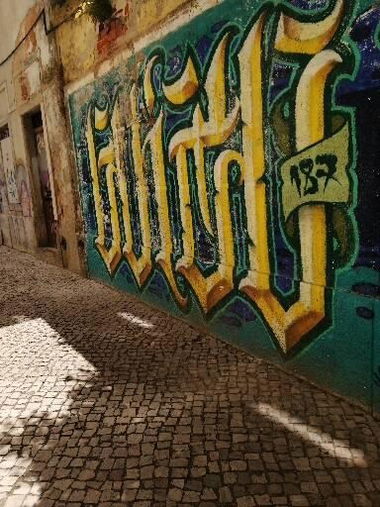 Graffiti Wall in Montijo - Photo by Scalp64