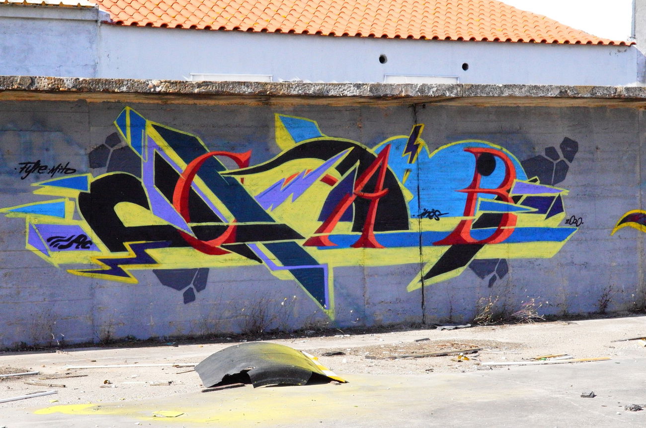 Graffiti Wall in Portugal - Photo by Scalp64
