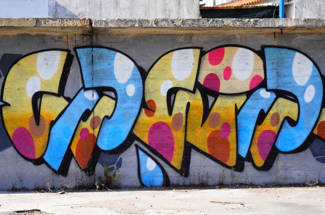 Graffiti Wall in Lissabon - Photo by Scalp64