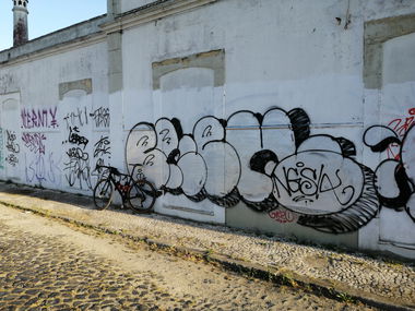 Graffiti Wall in Montijo - Photo by Scalp64