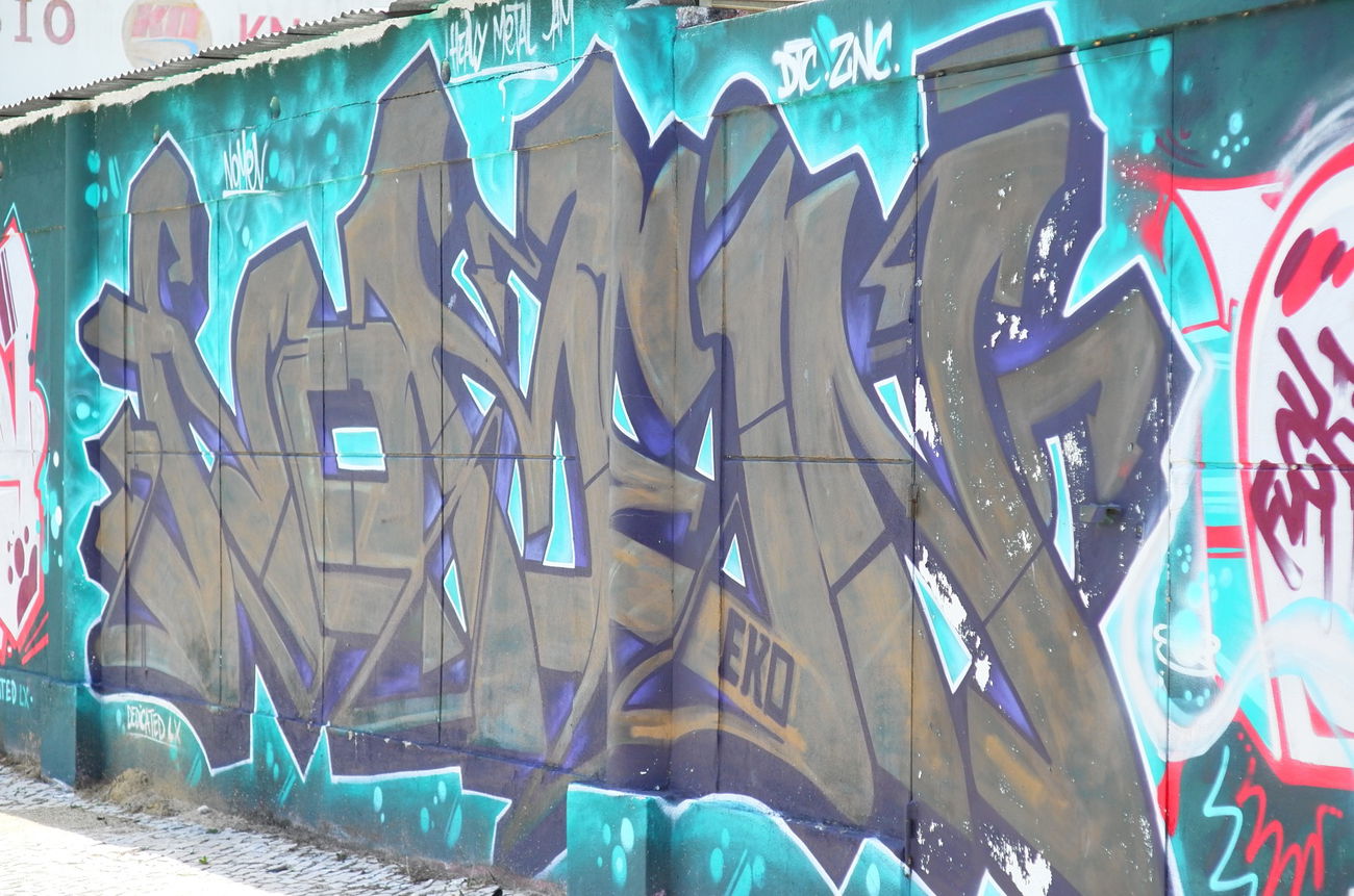 Graffiti Wall in Portugal - Photo by Scalp64
