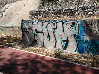 Graffiti Wall in Montijo - Photo by Scalp64