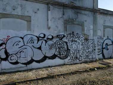 Graffiti Wall in Montijo - Photo by Scalp64