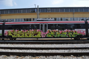 Graffiti Train - Photo by Scape - Scape, OSM, OSMC (2012)