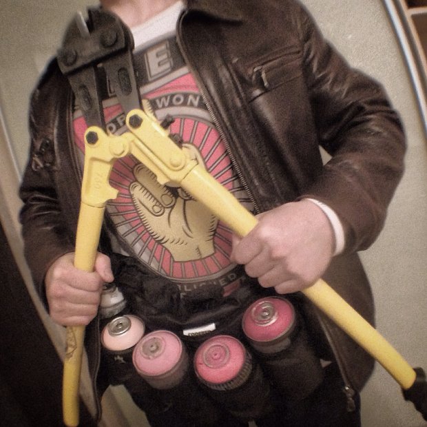 Graffiti Artwork - Photo by Scaro - Scaro, boltcutter