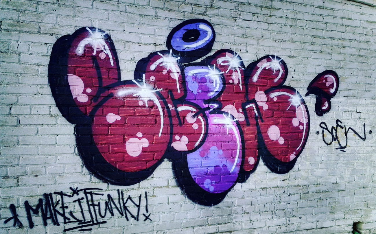 Graffiti Bombing in Слуцк - Photo by Scew - graffiti, graffity, граффити (2016)