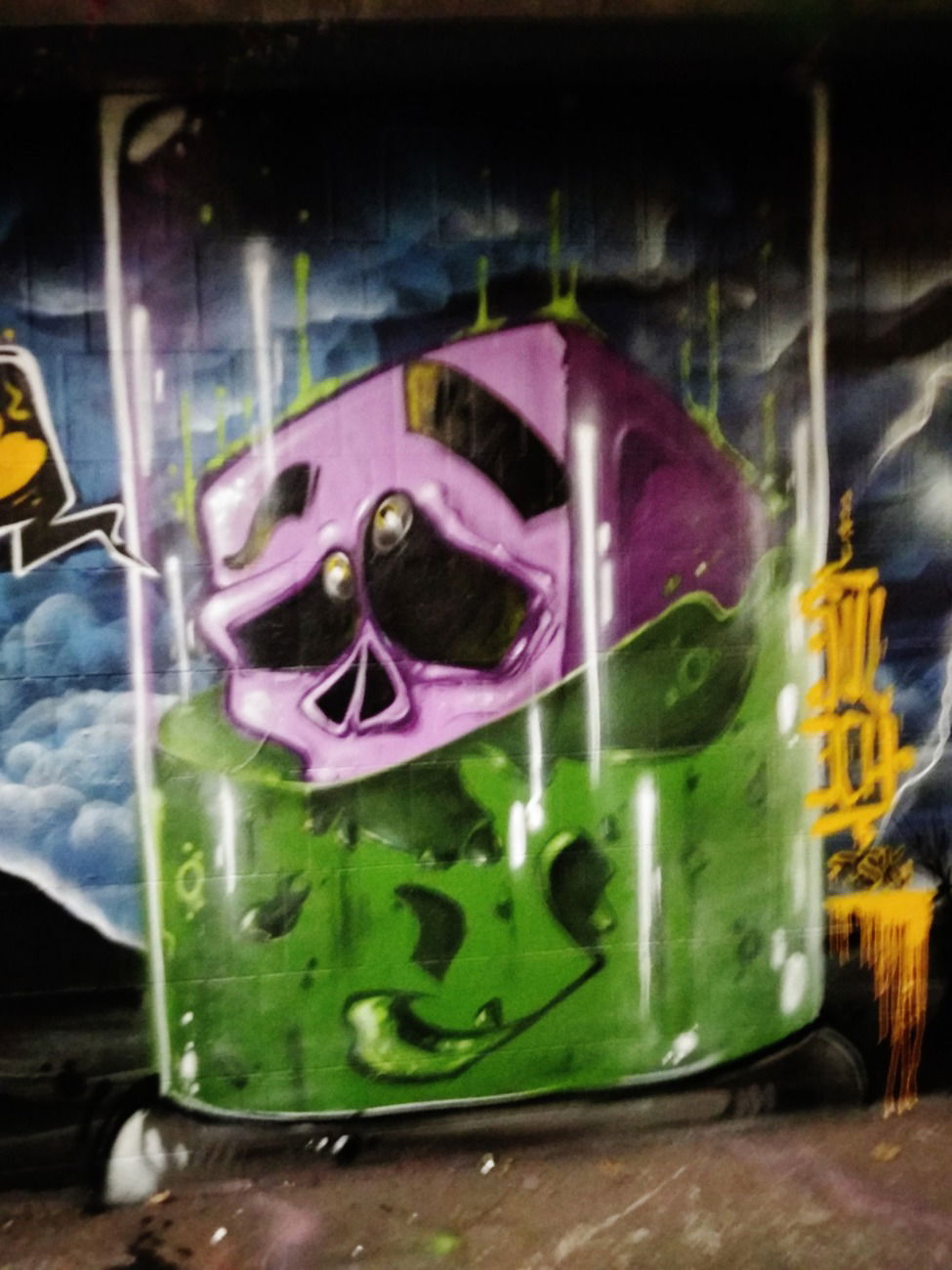 Graffiti Wall - Photo by Schandiztat