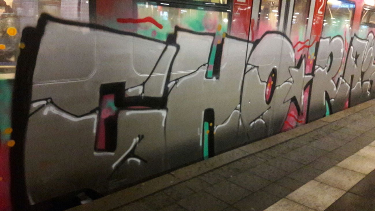 Graffiti Train - Photo by Schandiztat