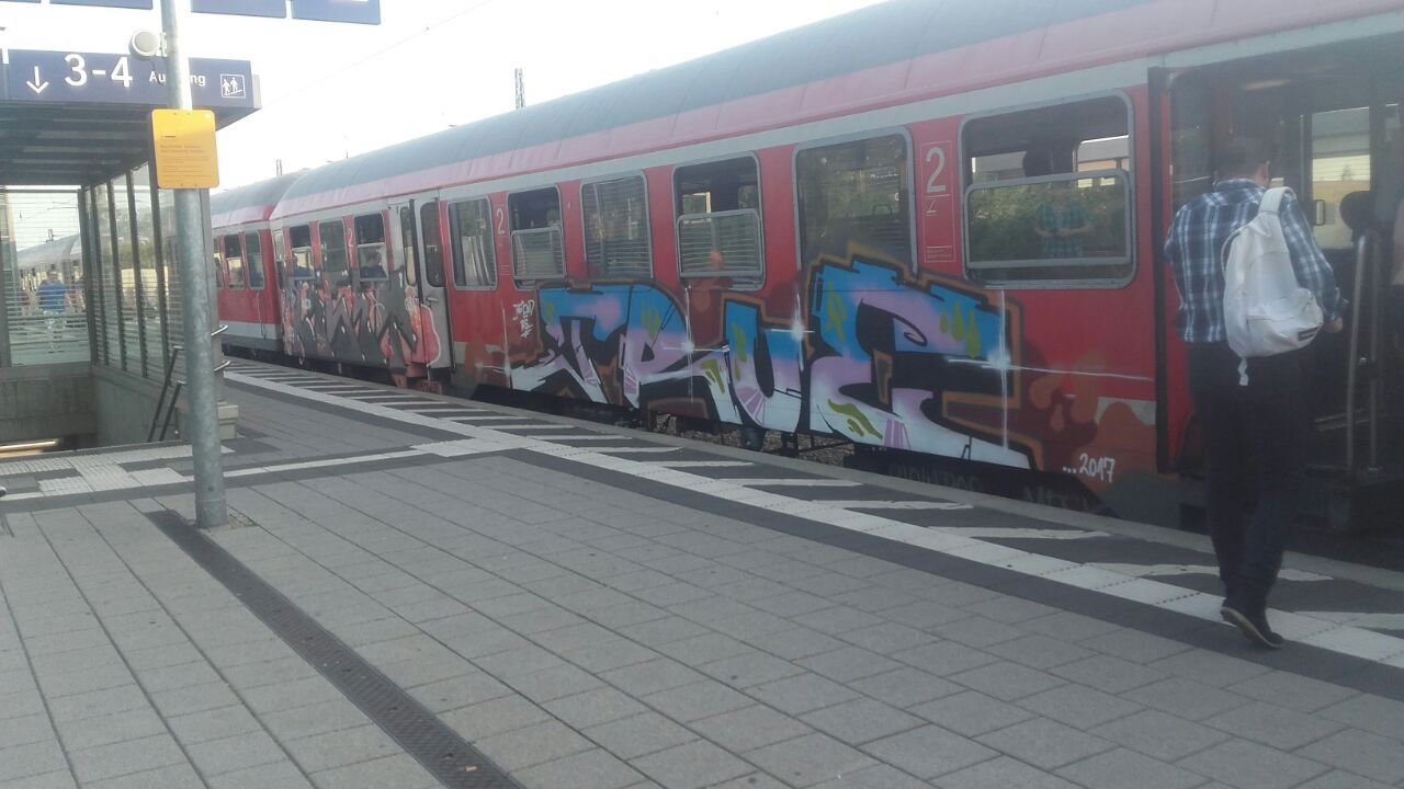 Graffiti Wall - Photo by Schandiztat