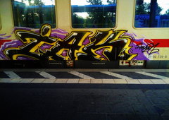 Graffiti Wall - Photo by Schandiztat