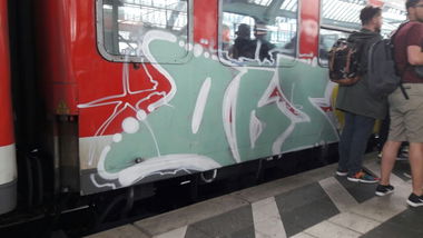 Graffiti Train - Photo by Schandiztat