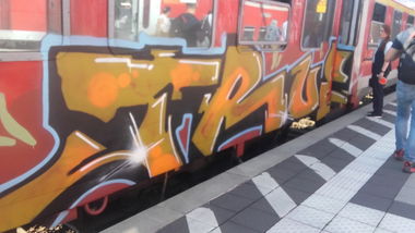 Graffiti Wall - Photo by Schandiztat