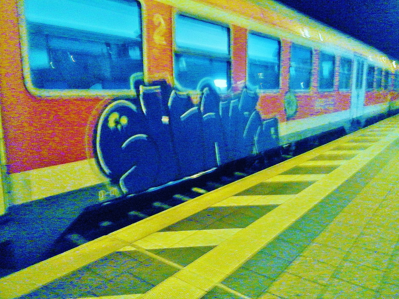 Graffiti Train - Photo by Schandiztat - slave